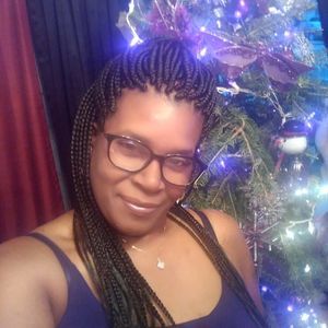 Meet your Posher, Edna